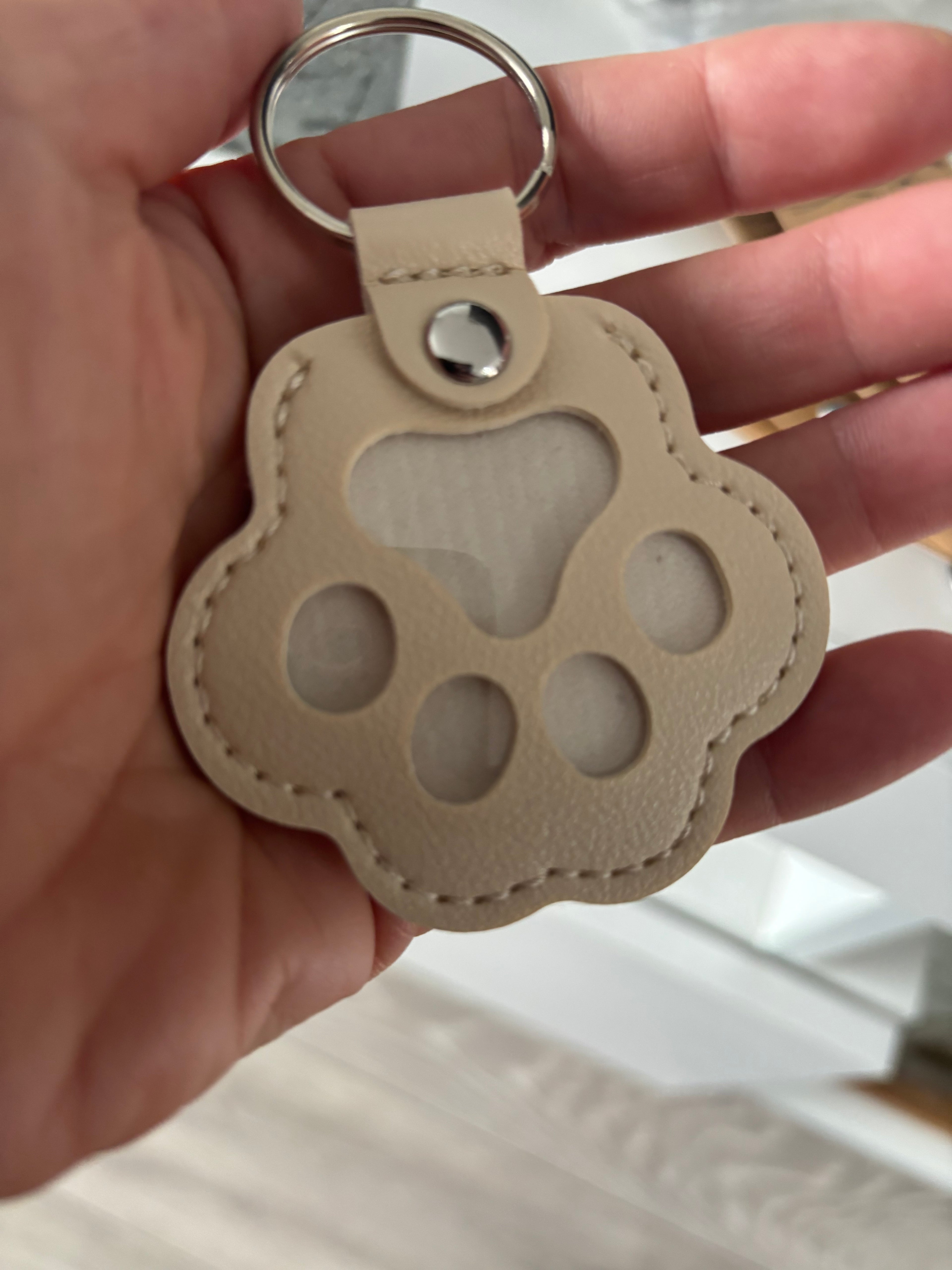 Paw keyring keychains for your pets fur personalised with your pets name