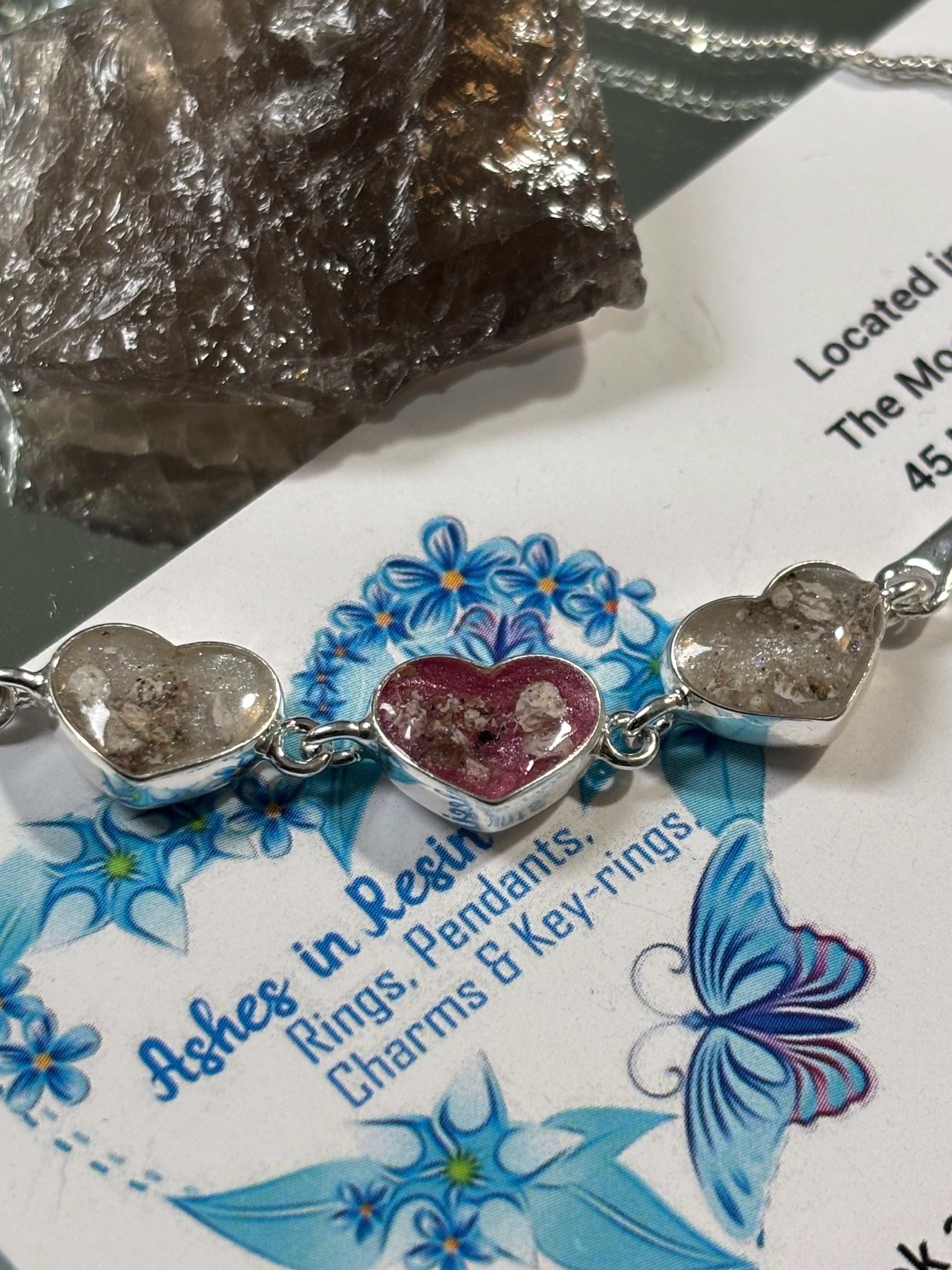 Stunning sterling silver memorial bracelet 3 hearts ashes/ hair breastmilk keepsake gift