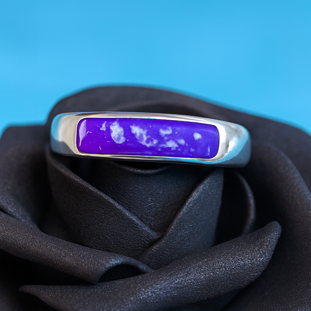 Ladies beautiful channel ring band ashes / hair breastmilk memorial keepsake gift