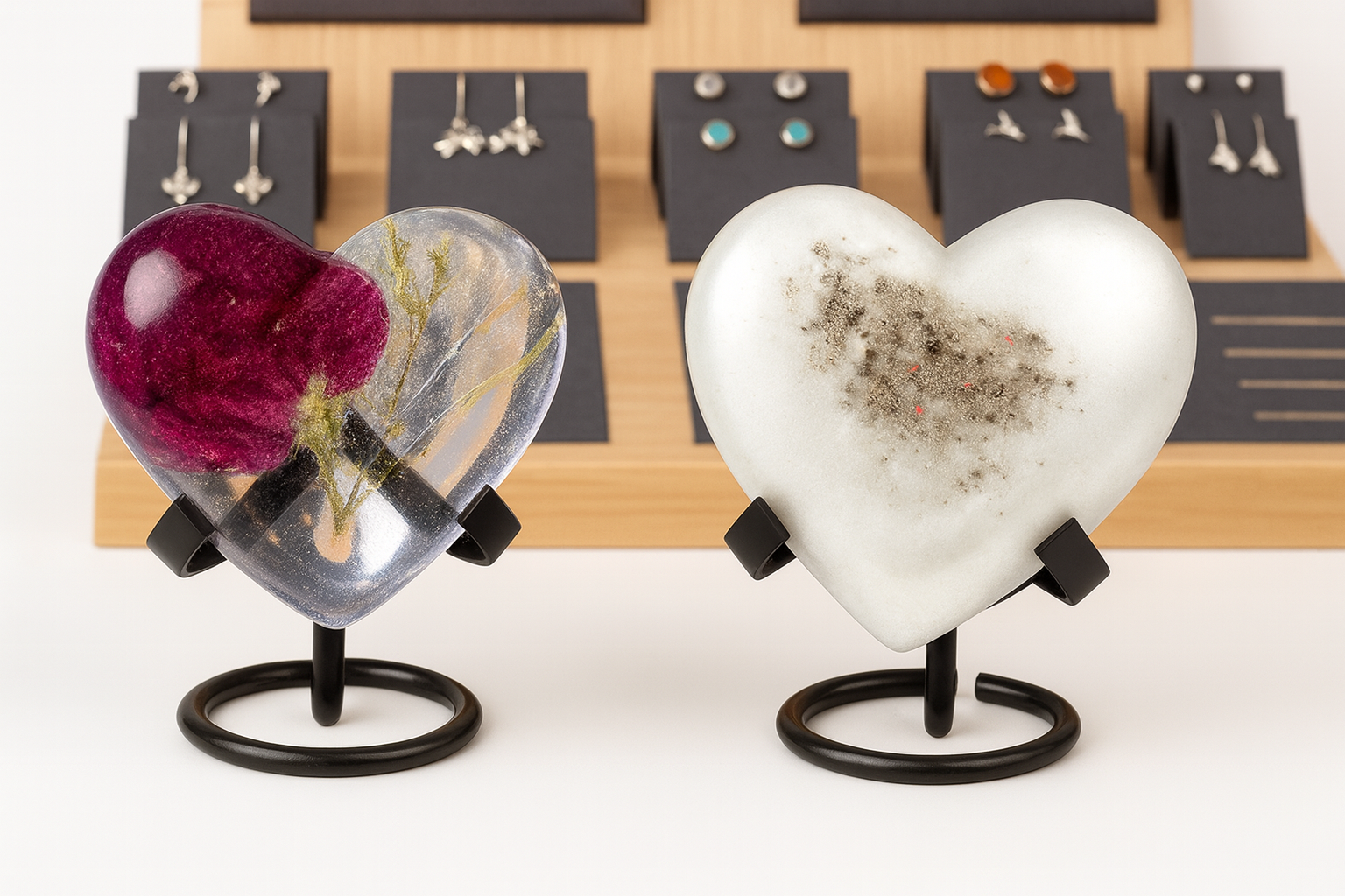Stunning resin heart flowers ashes memorial ornamental keepsake gift